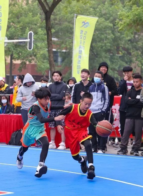 武汉武昌区室内篮球场_武昌打篮球的地方_武昌体育馆篮球赛冠军