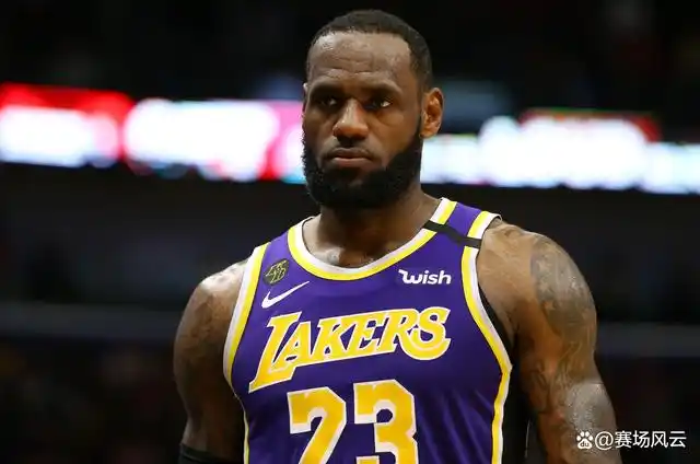 美国篮球湖人历史上中锋_nba湖人中锋排名_湖人历代中锋