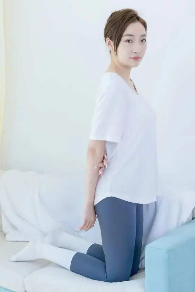 裤子鞋子穿搭_裤子鞋子搭配_搭配运动裤的鞋子