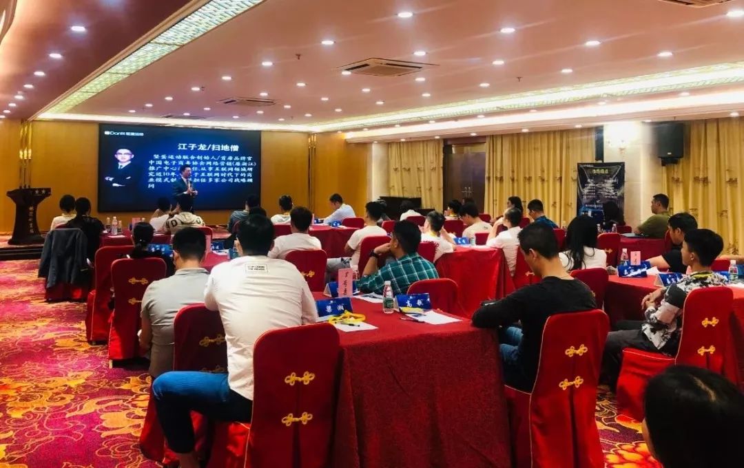 运动健身a5分钟塑身伸展运动_玉林健身房运动_玉林健身