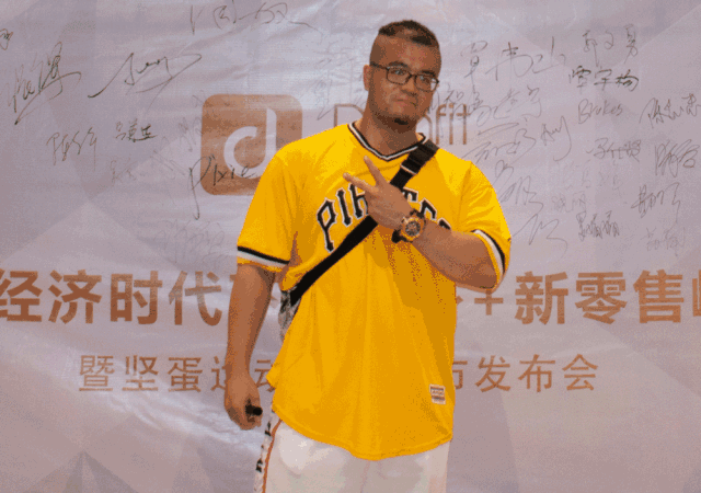 玉林健身房运动_玉林健身_运动健身a5分钟塑身伸展运动