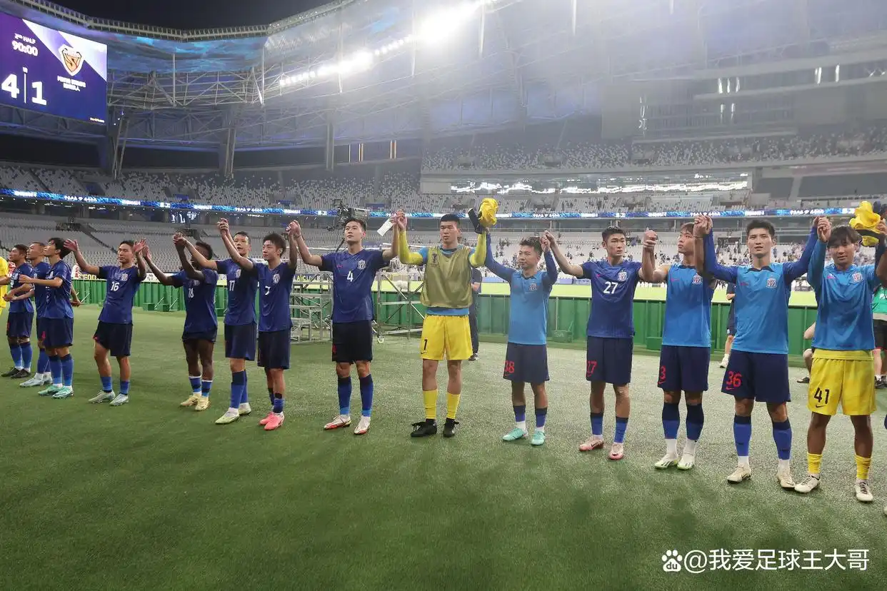 足球场上的尴尬事_日本足球历史上最尴尬一球_足球尴尬搞笑视频