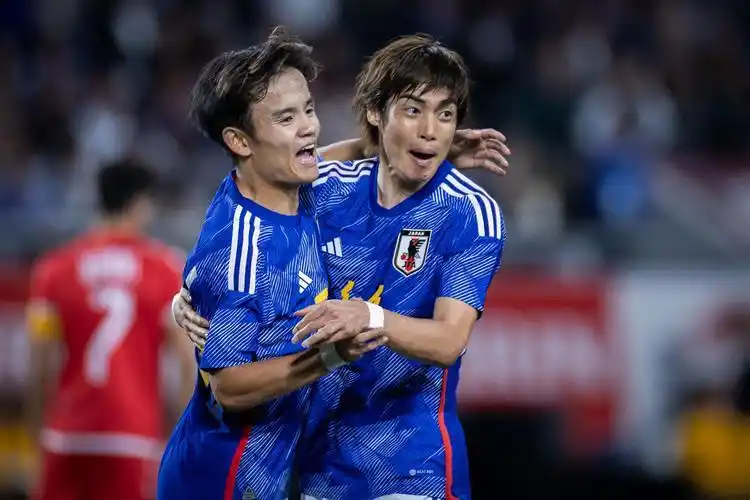 足球尴尬纪录_足球场上的尴尬事_日本足球历史上最尴尬一球
